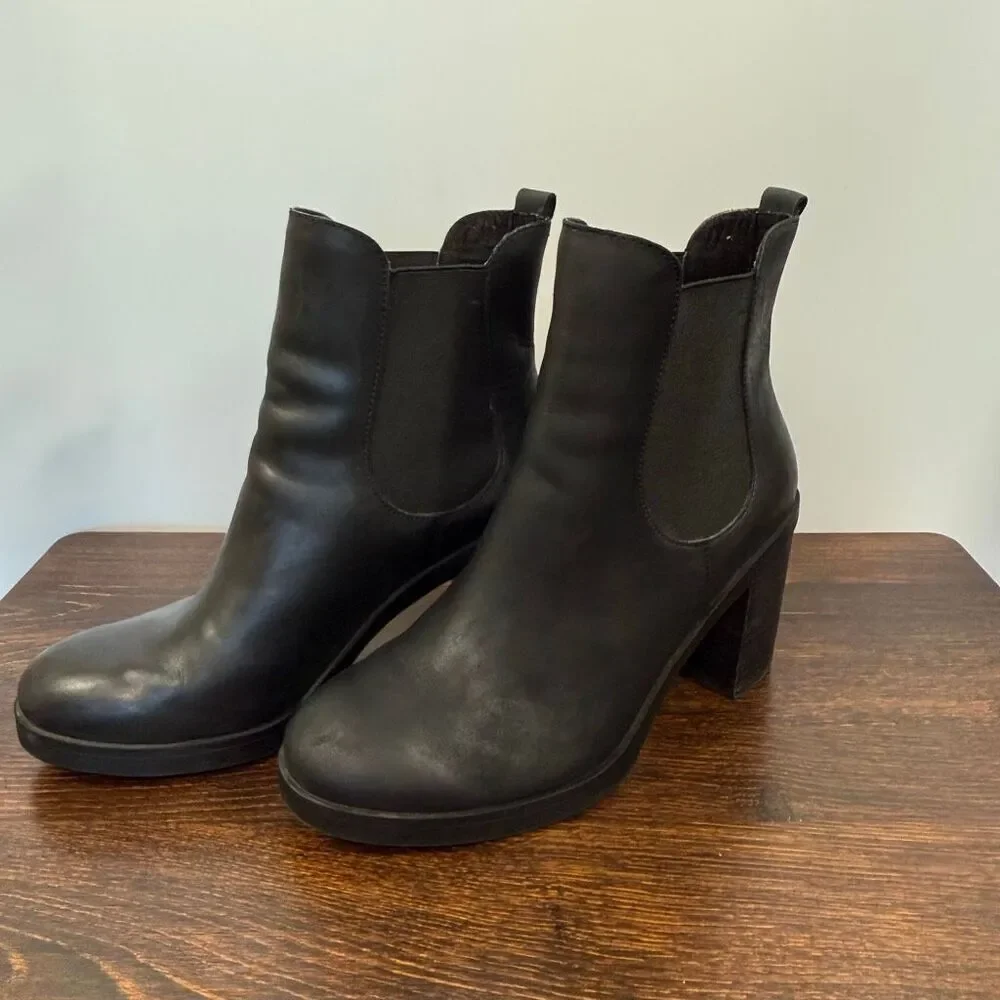Crown Vintage Women’s after hours Chelsea black leather ankle chunky sole boot s